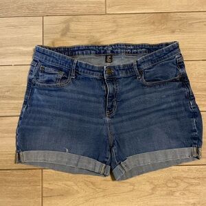 Gap Girlfriend Denim Shorts